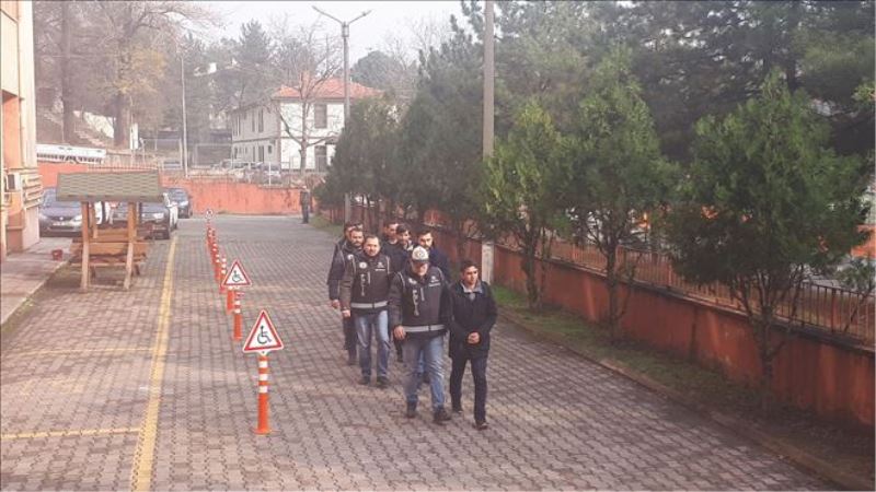 Karabük merkezli FETÖ operasyonunda 5 kişi adliyeye sevk edildi
