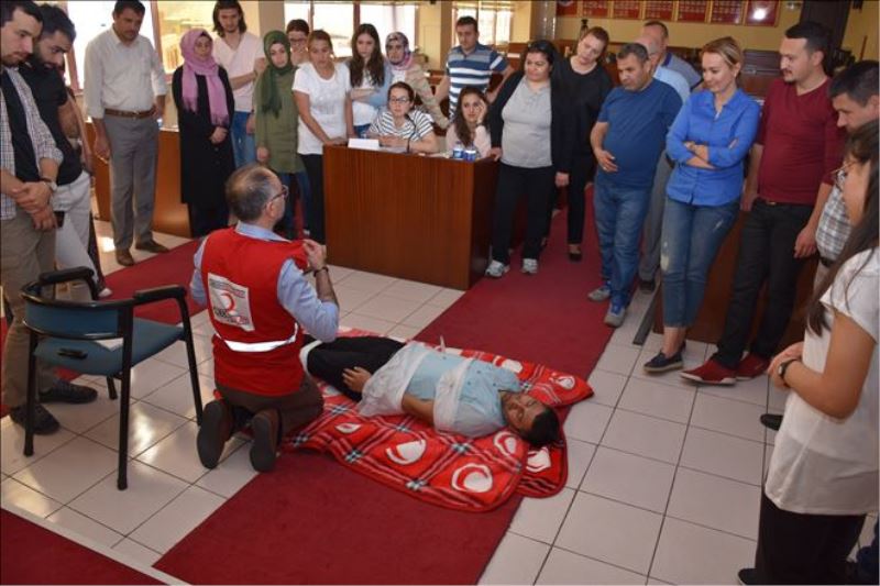 Türk Kızılayı Karabük Şubesi´nden ilk yardım kursu