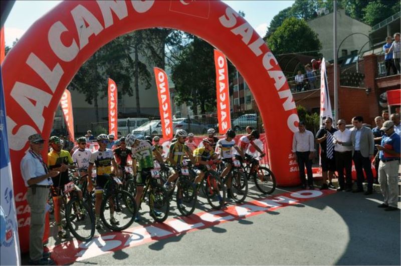 8´nci Uluslararası Yenice Kupası Dağ Bisiklet yarışları start aldı