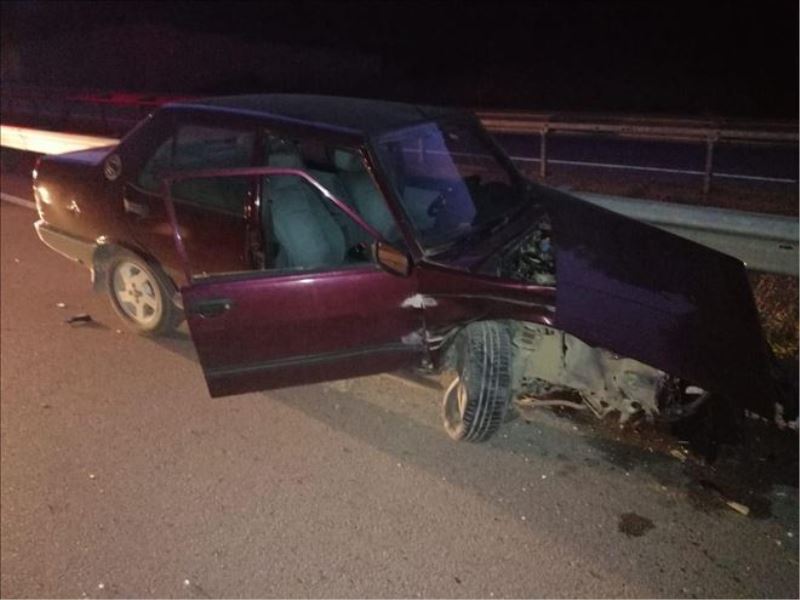 ‘253 promil´ alkollü sürücü bariyere çarptı: 2 yaralı