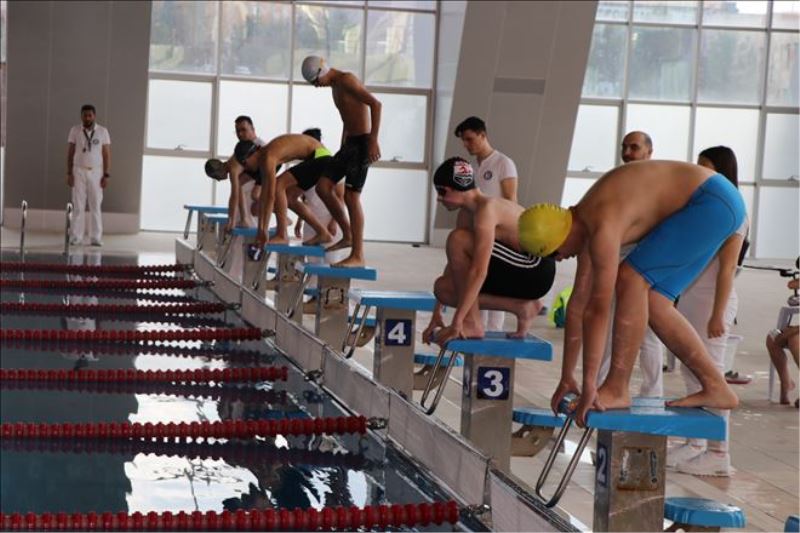 Anadolu Yıldızları Analig Yüzme Yarışları, Karabük´te başladı