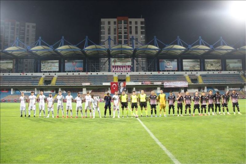 Karabükspor hazırlık maçında Kastamonuspor´u 3 golle geçti