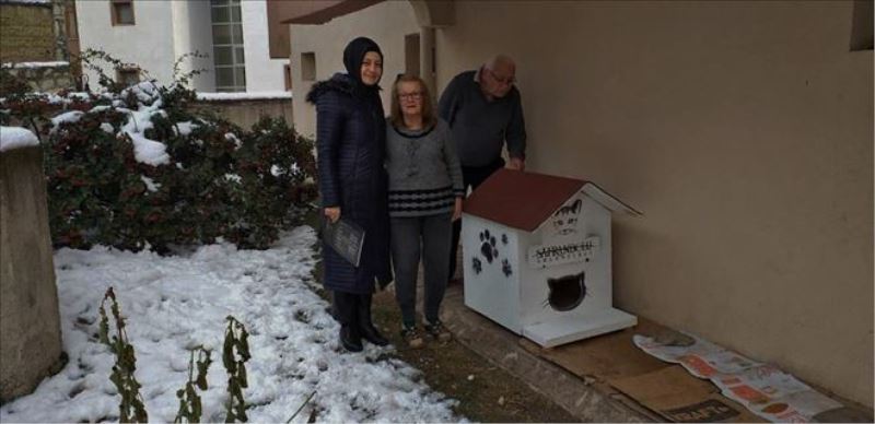 Safranbolu Belediyesinden Mahallelere Kedi ve Köpek Evi