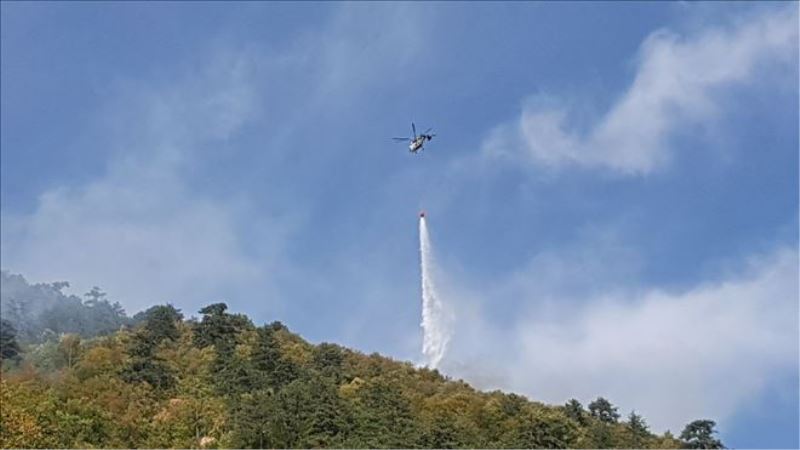 Karabük´teki orman yangınına uçak ve helikopterle müdahale ediliyor