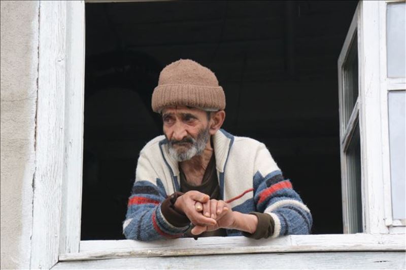 76 yaşındaki Mustafa amca geçici olarak huzurevine yerleştirildi