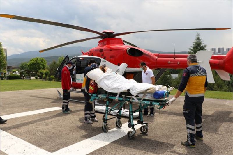 Doğum yapan kadın ambulans helikopterle Ankara´ya sevk edildi