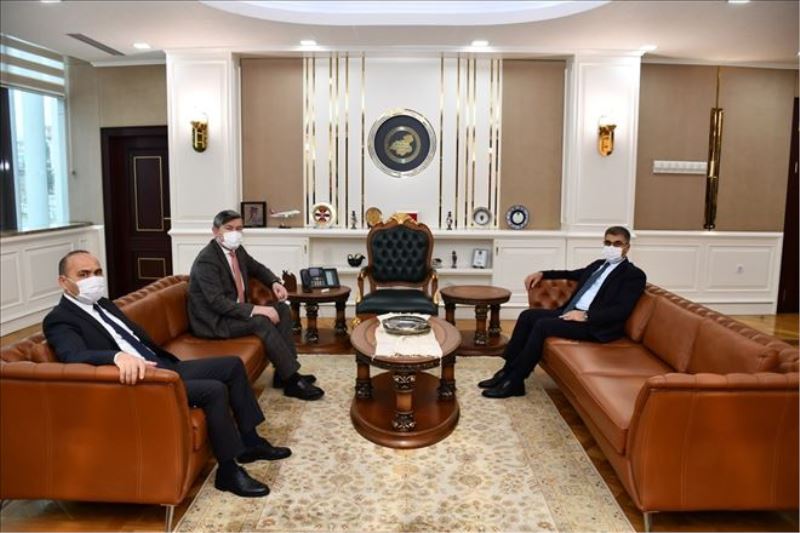 Kazakistan Büyükelçisi Saparbekuly, Vali Gürel ile görüştü
